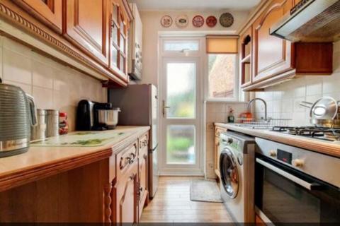 3 bedroom house for sale, Fieldend Road, London SW16