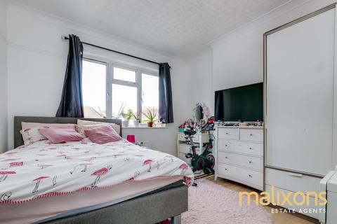 7 Pembroke Road, Mitcham, CR4 2LJ