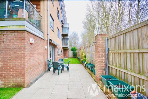 Flat 4, Clover Lodge Talbot Close, Mitcham, CR4 1FE