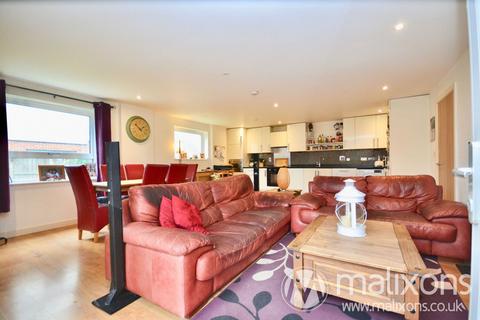 Flat 4, Clover Lodge Talbot Close, Mitcham, CR4 1FE