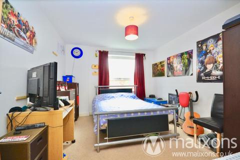Flat 4, Clover Lodge Talbot Close, Mitcham, CR4 1FE