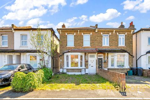 30 Grove Road, Mitcham, CR4 1SA