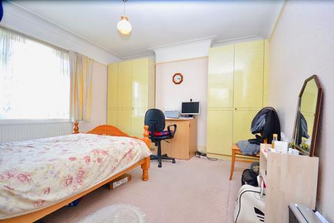 5 Semley Road, London, SW16 4PS
