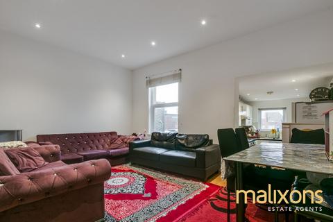 2 bedroom property for sale, Woodside Green, London SE25