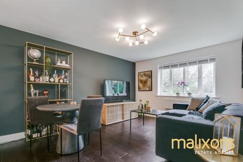 33 Fairfield Close, Mitcham, CR4 3RE