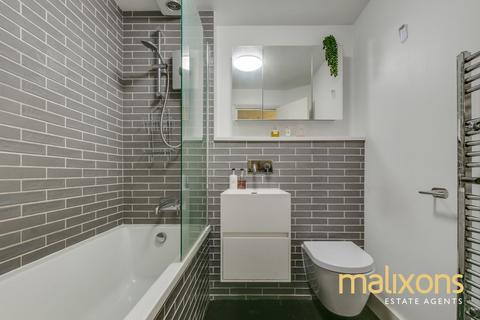 33 Fairfield Close, Mitcham, CR4 3RE