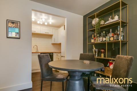 33 Fairfield Close, Mitcham, CR4 3RE