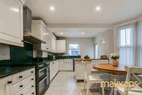 52 Grove Road, Mitcham, CR4 1SA