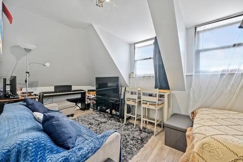 1 bedroom flat for sale, Grove Road, Mitcham CR4