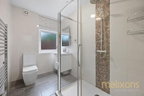 27c Trinity Crescent, London, SW17 7AG