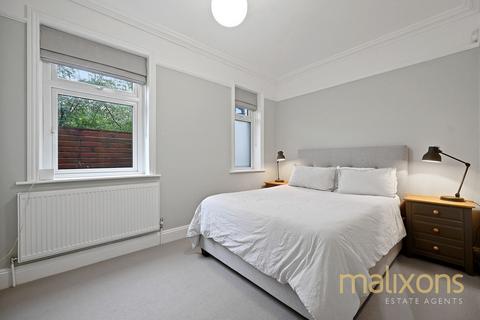 27c Trinity Crescent, London, SW17 7AG