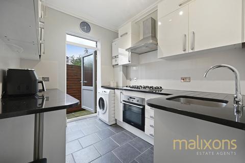 27c Trinity Crescent, London, SW17 7AG