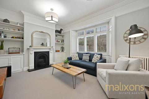 27c Trinity Crescent, London, SW17 7AG