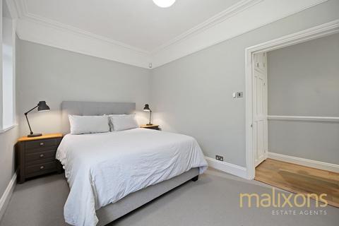 27c Trinity Crescent, London, SW17 7AG