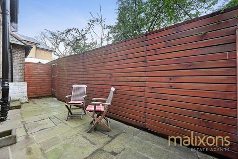 27c Trinity Crescent, London, SW17 7AG