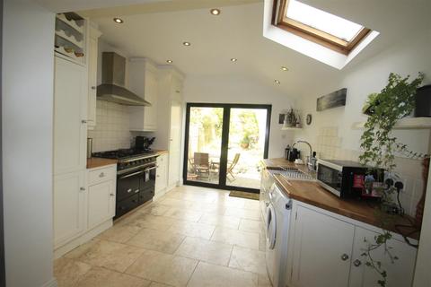 3 bedroom semi-detached house to rent, Mill Road, Wiltshire SP2