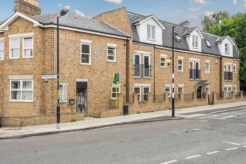 3 bedroom apartment for sale, Athenlay Road, London
