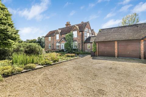 5 bedroom semi-detached house for sale, Chiltern Croft