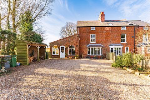 3 bedroom cottage for sale, South Walsham Road, Panxworth