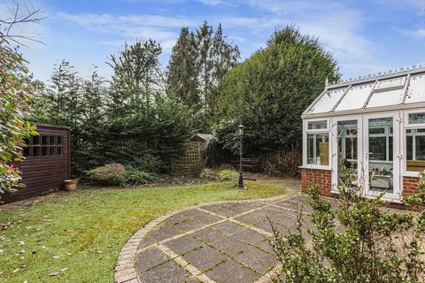 3 bedroom bungalow for sale, Bramwell Close, Sunbury-on-Thames, Surrey, TW16