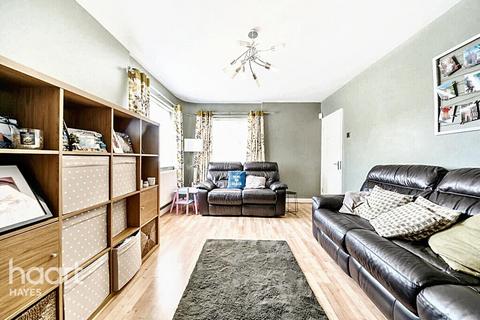 4 bedroom semi-detached house for sale, Marvell Avenue, Hayes