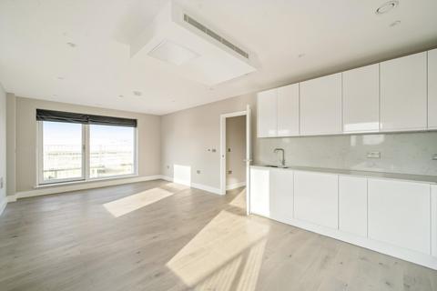 2 bedroom penthouse for sale, Hyde Apartments, London, SW11