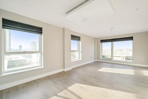 2 bedroom penthouse for sale, Hyde Apartments, London, SW11