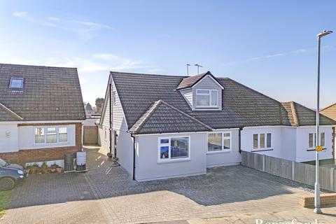 10 Bootham Road, Billericay, CM12 9NG