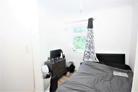 4 bedroom maisonette to rent, Bow, E3 2AX