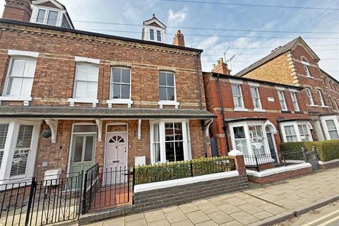 4 bedroom end of terrace house for sale, Moreton Crescent, Shrewsbury