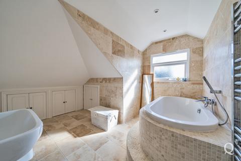 Bide-a-wee Sheppey Way, Bobbing, Sittingbourne, ME9 8PL