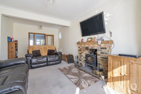 Bide-a-wee Sheppey Way, Bobbing, Sittingbourne, ME9 8PL