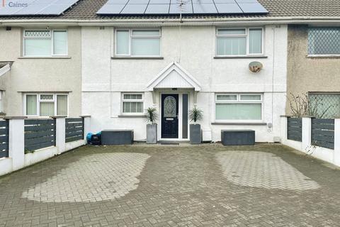 4 bedroom terraced house for sale, Elm Crescent, Bridgend, Bridgend County. CF31 4EA