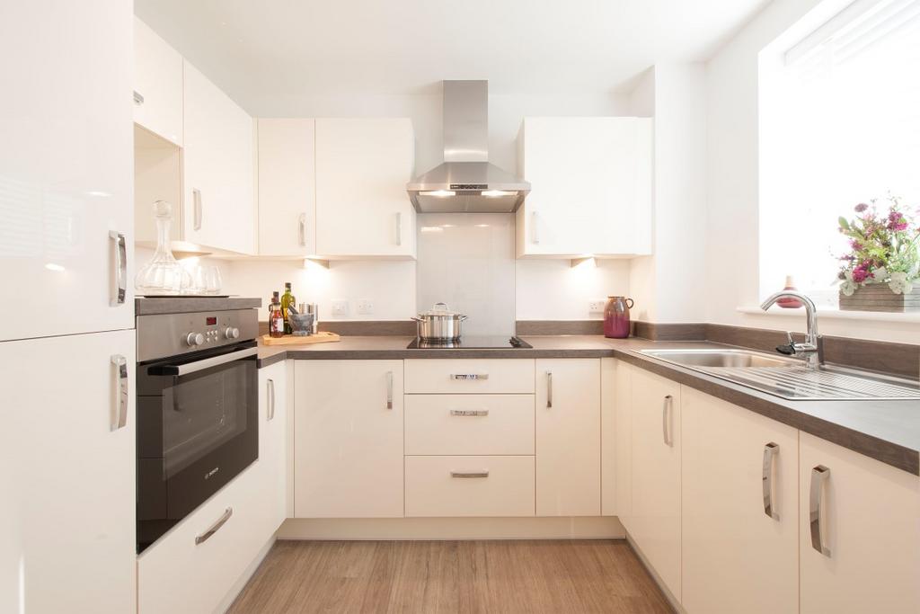 Show Apartment Kitchen