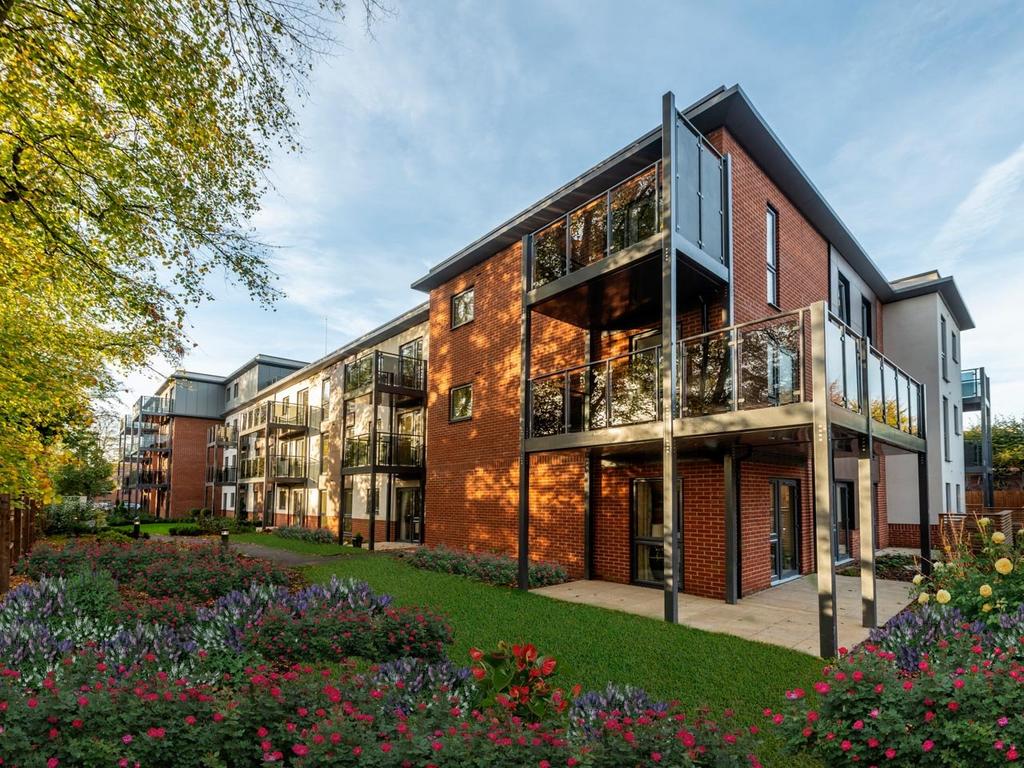 Linden Place, Solihull - Communal Gardens