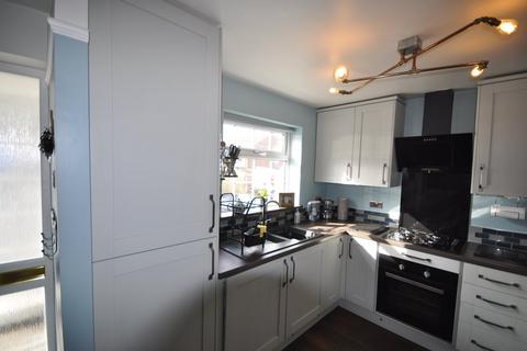 24 Aldeford Drive, Brierley Hill, DY5 3JF