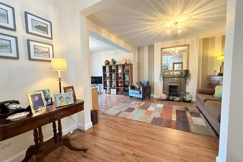32 Blackford Road, Shirley, Solihull, B90 4BT