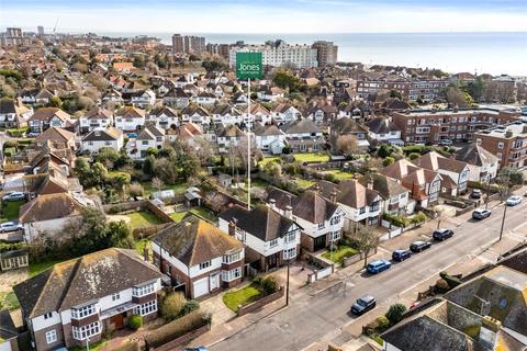 4 bedroom detached house for sale, Sandwich Road, Worthing, West Sussex, BN11