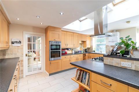 4 bedroom bungalow for sale, Belmont Road, Ilkley, West Yorkshire, LS29