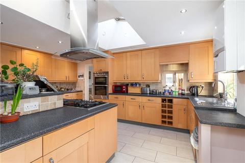 4 bedroom bungalow for sale, Belmont Road, Ilkley, West Yorkshire, LS29