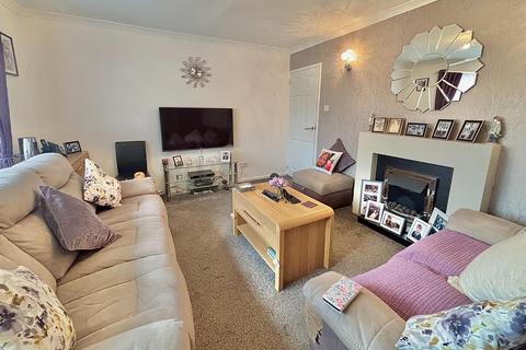 2 bedroom flat for sale, Lutterworth Road, Newcastle upon Tyne, NE12