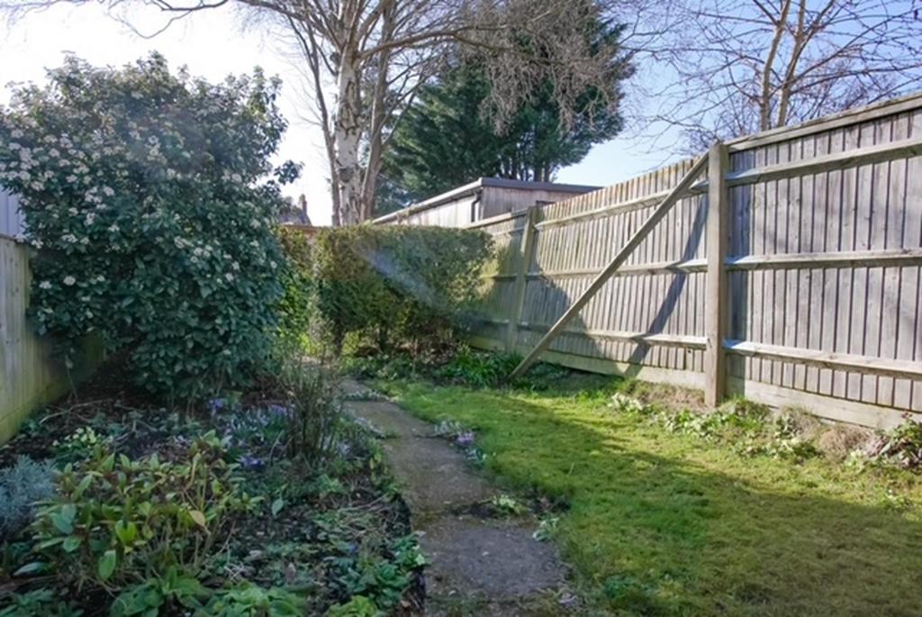 56 Harpes Road rear 4.jpg