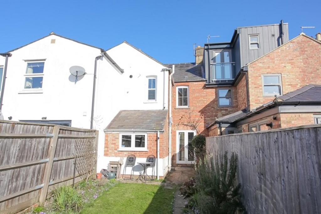 56 Harpes Road rear.jpg