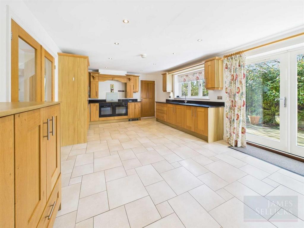 Open Plan Dining Kitchen