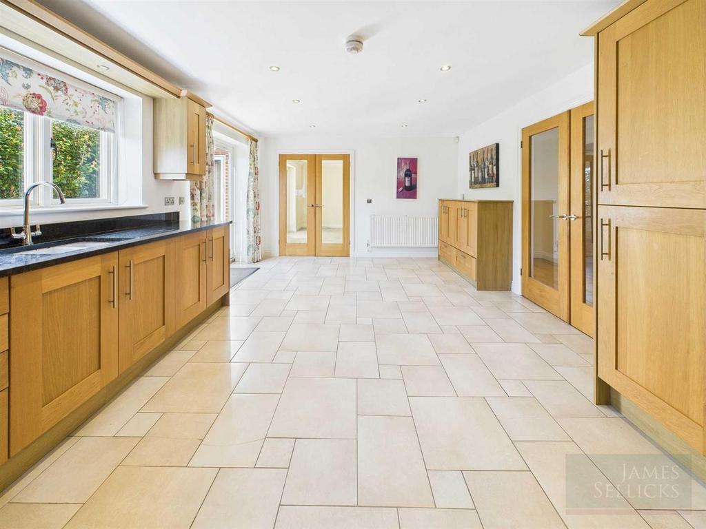 Open Plan Dining Kitchen