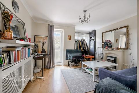 2 bedroom flat for sale, Frampton Park Road, London E9