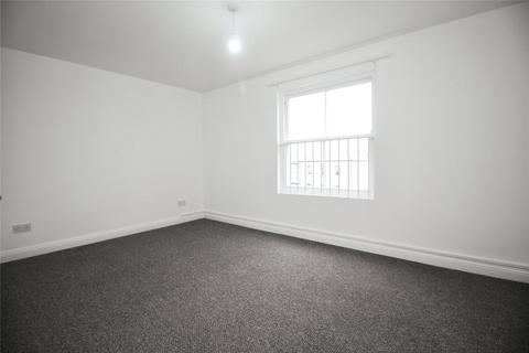 2 bedroom flat to rent, Holsworthy, Devon