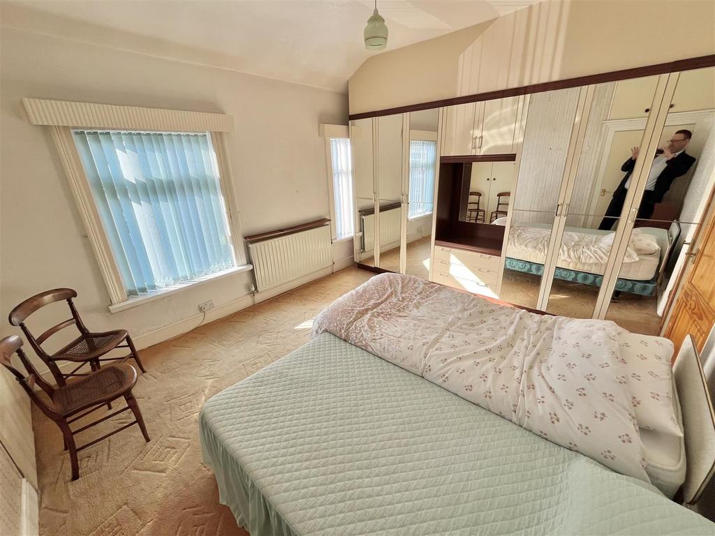 Bedroom 1 Aspect 2
