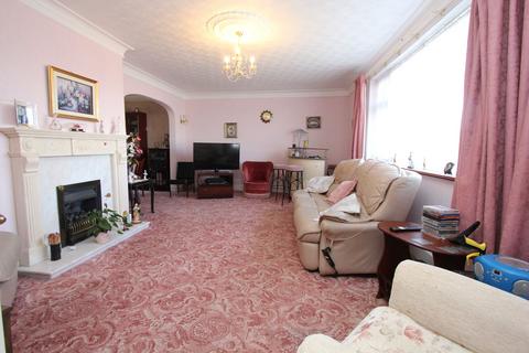 8 Brundall Crescent, Cardiff, CF5 4RU