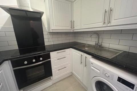 2 bedroom apartment to rent, Swan Road,  Feltham,  TW13